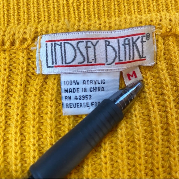 Vintage 90s Lindsey Blake Mustard Yellow Zodiac Border Buttons Knit Cardigan - Picture 6 of 6